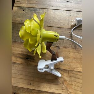 Yellow Flower Clip-On Lamp
